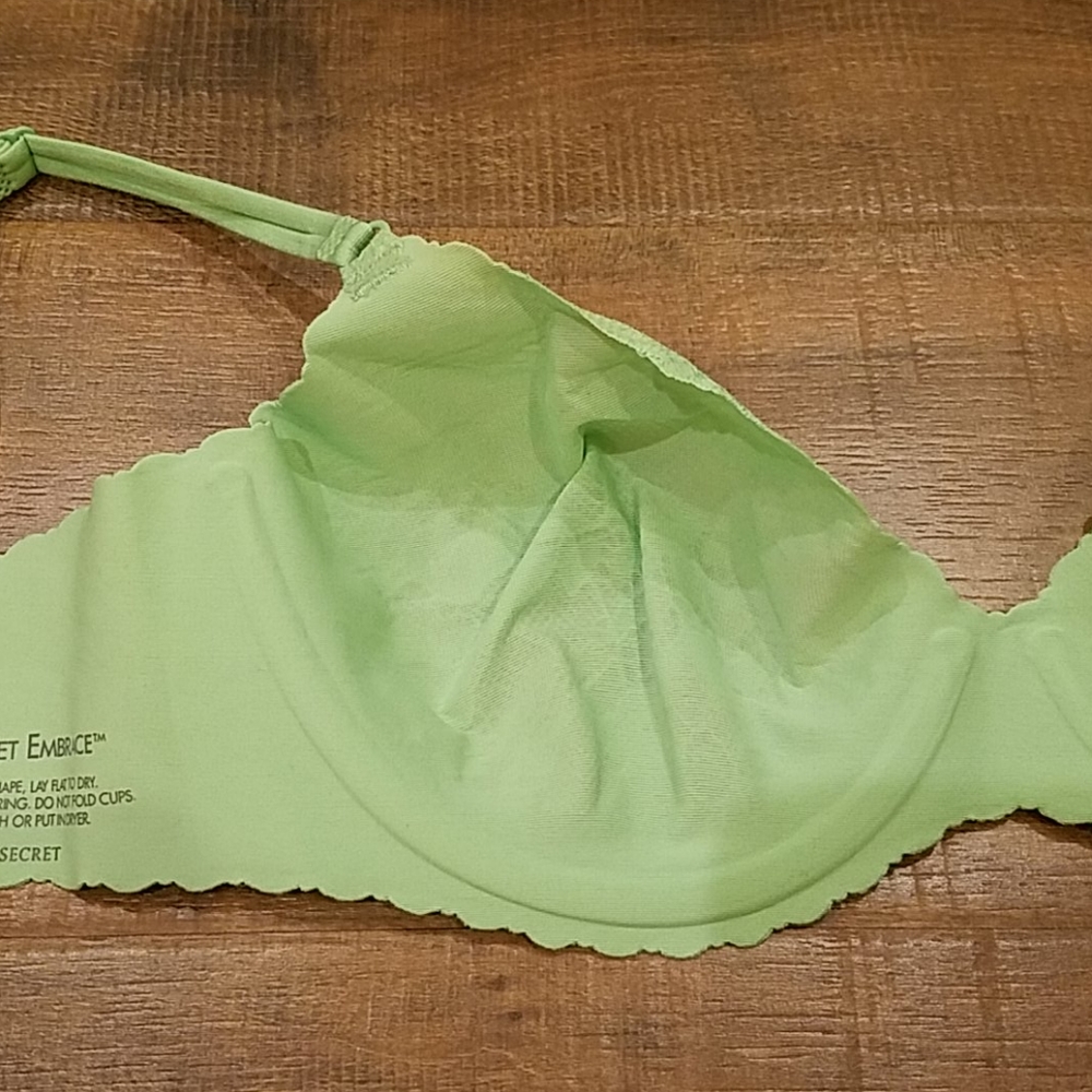 Intimates - Picture 4 of 5
